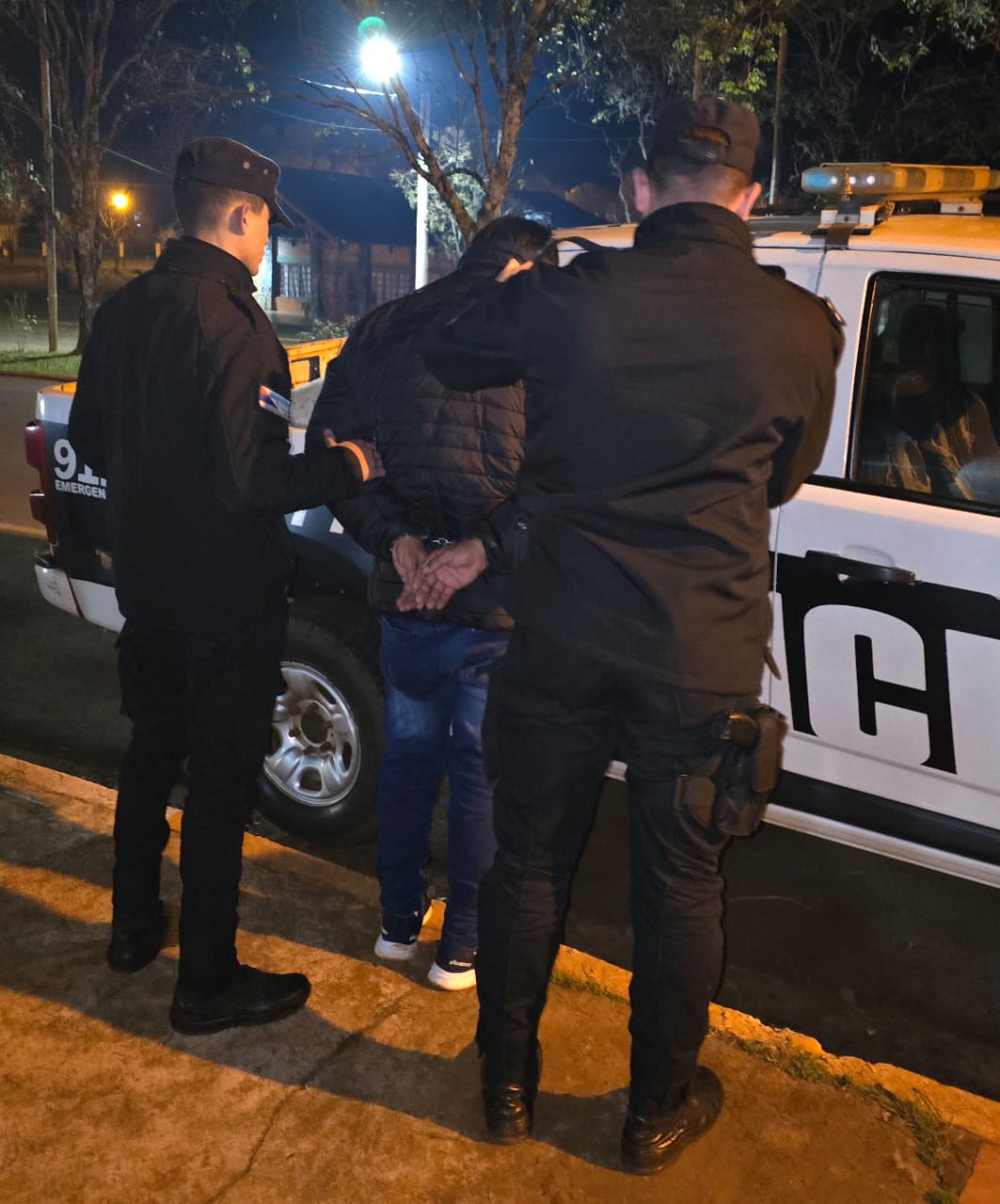 Desobedeció una orden judicial, agredió a su expareja y terminó detenido en Ruiz de Montoya